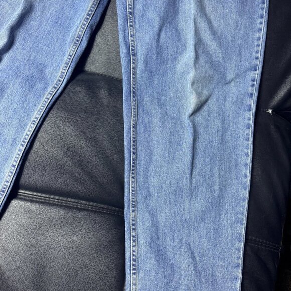 Levi's 560 Men's Tapered Leg Jeans Blue Denim Medium Wash 5-Pocket Design - Picture 5 of 9